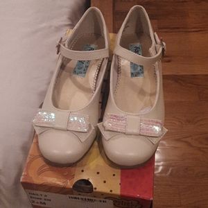 New! Girls shoes